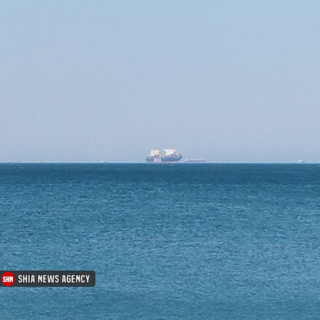 عکس | کشتی غول‌پیکر اسرائیلی در حوالی بندرگاه بندرعباس