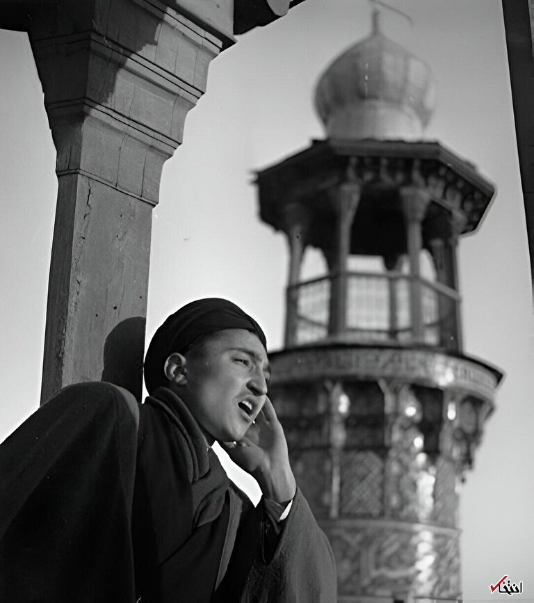 تصویر/ دهه سی؛ اذان گوی مسجد امام اصفهان