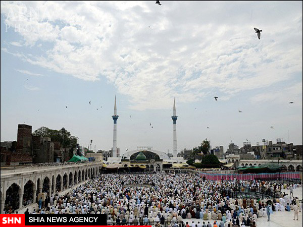 تصاویر آخرین روزهای ماه مبارک رمضان در پاکستان