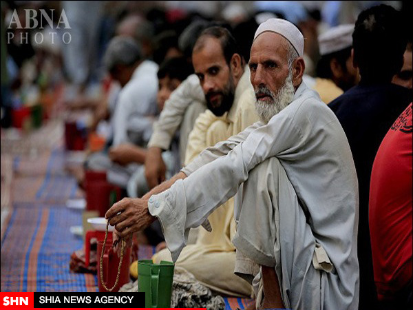 تصاویر آخرین روزهای ماه مبارک رمضان در پاکستان