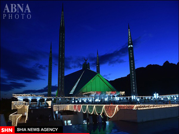 تصاویر آخرین روزهای ماه مبارک رمضان در پاکستان