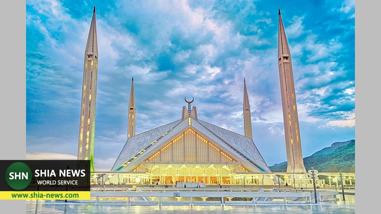 مسجد بدون مناره پاکستان با سالن نمازگزاران مثلثی شکل