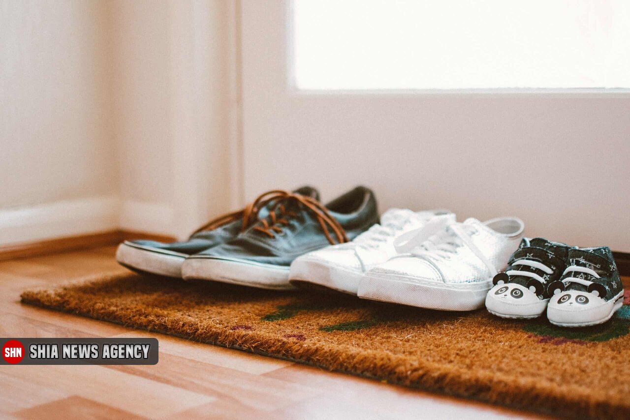 ۵ روش خانگی موثر برای رفع بوی بد انواع کفش‌ها