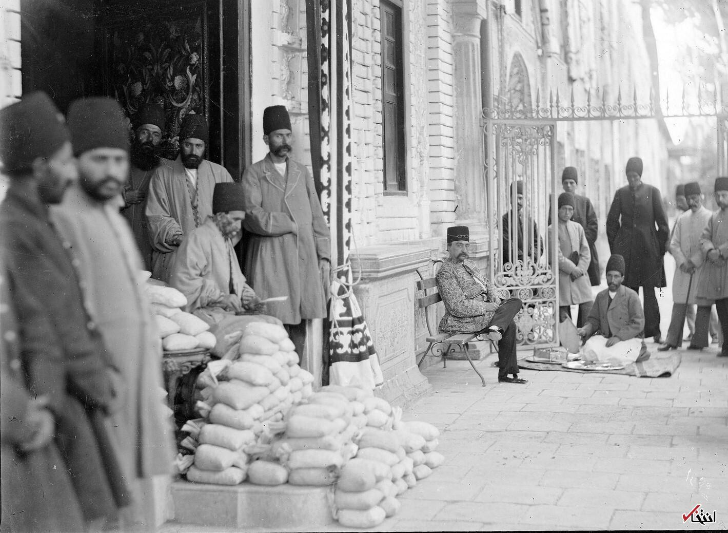 تصویر | مالیات گیری به سبک ناصرالدین شاه