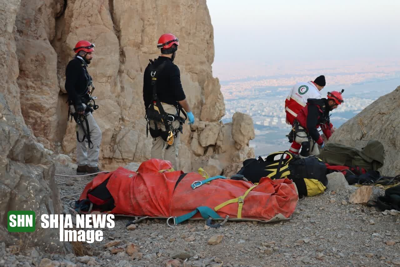 مرگ ۳ نفر بر اثر سقوط از کوه صفه اصفهان